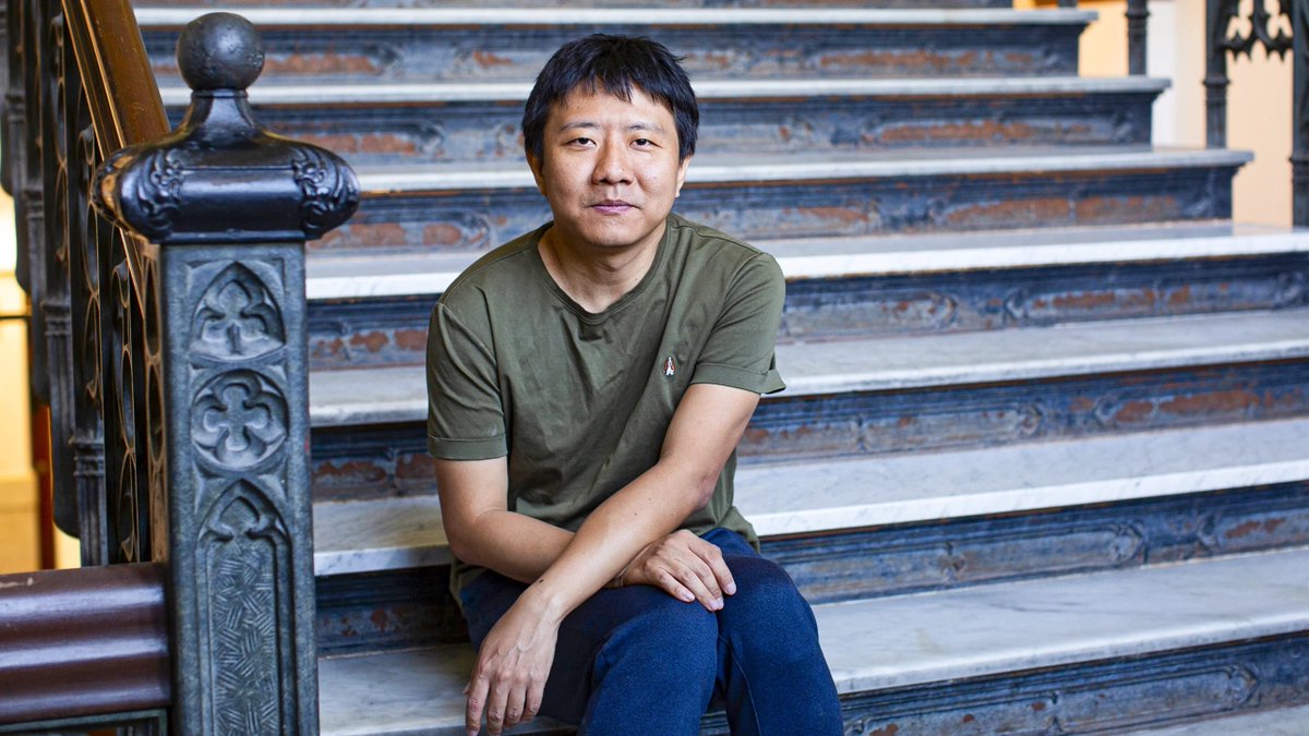 mathemetica's tweet photo. Yu Deng, University of Chicago

Citation: for his work in partial differential equations, including the rigorous derivation of the Boltzmann equation from hard-sphere dynamics for rarefied gases, the derivation of wave kinetic equations from nonlinear dispersive systems, and probabilistic approaches to nonlinear Schrödinger dynamics.  

Key contributions: With collaborators Zaher Hani and Xiao Ma, Deng derived the Boltzmann equation from microscopic hard-sphere particle dynamics over long times. This advances Hilbert’s sixth problem (posed in 1900) by rigorously linking microscopic Newtonian mechanics to mesoscopic kinetic theory and, in further work, to macroscopic fluid equations. Additional results establish derivations of wave kinetic equations and handle random data for nonlinear Schrödinger equations.