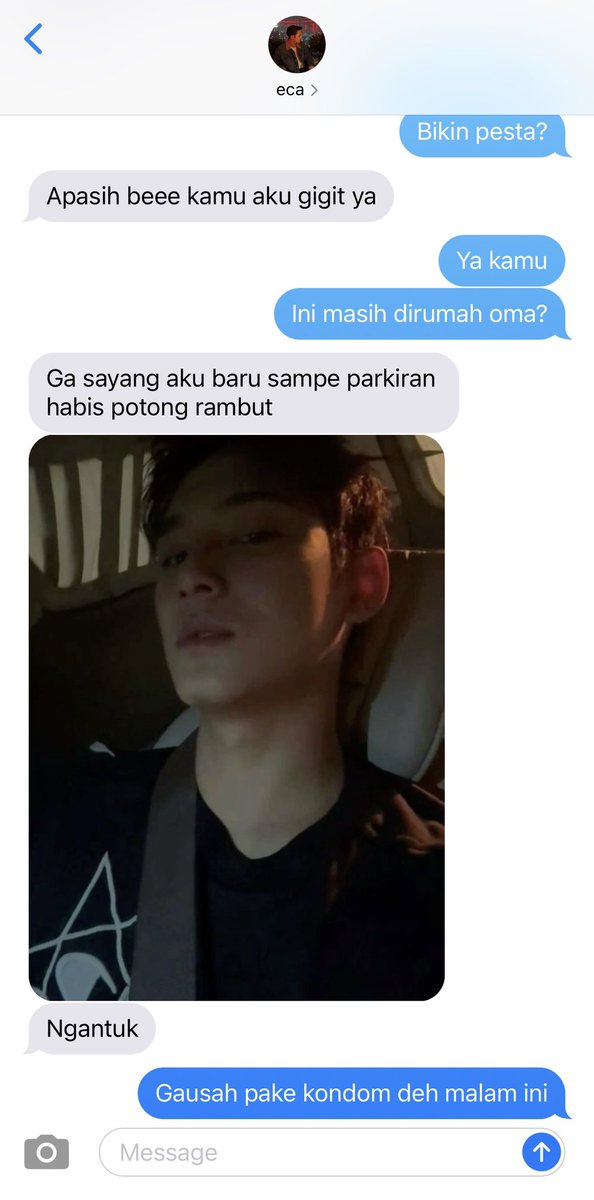 _whitegloves's tweet photo. WALAH bagaimana ga BAHAGIA happy freak the friders mama dan om papa… mwehehe https://t.co/sIdLgETVLO
