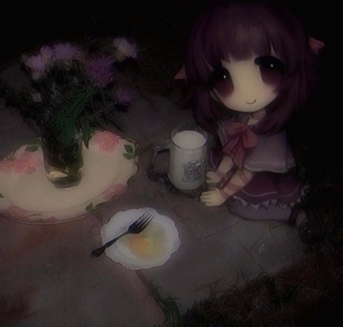 mollymishy's tweet photo. You left out some treats!

#sliceofshadow https://t.co/x5e0ulcgXq