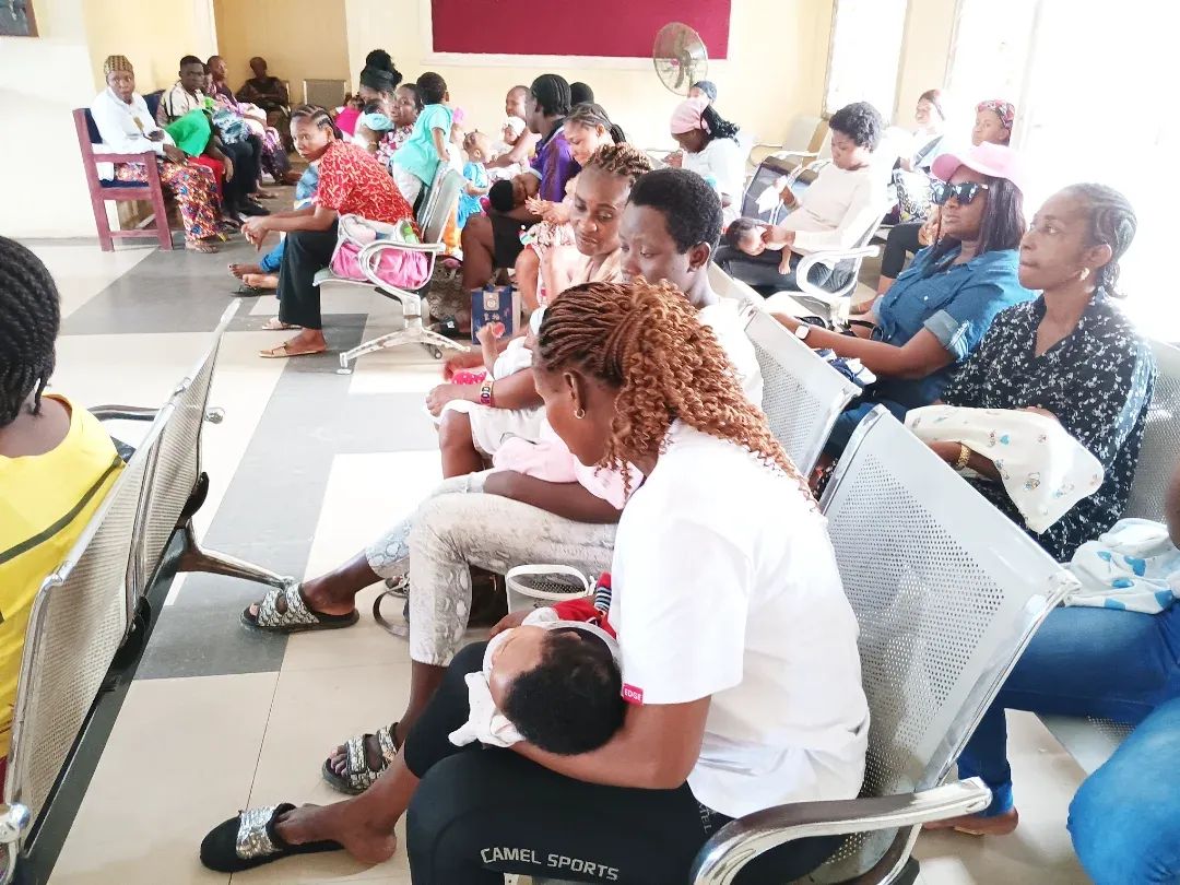Gathsyb's tweet photo. Another marvelous time out sharing the word with the mothers today
#Reachoutworld
#thursday #outreach #wordofwisdom #RhapsodyOfRealities https://t.co/jOT5hjwYnD
