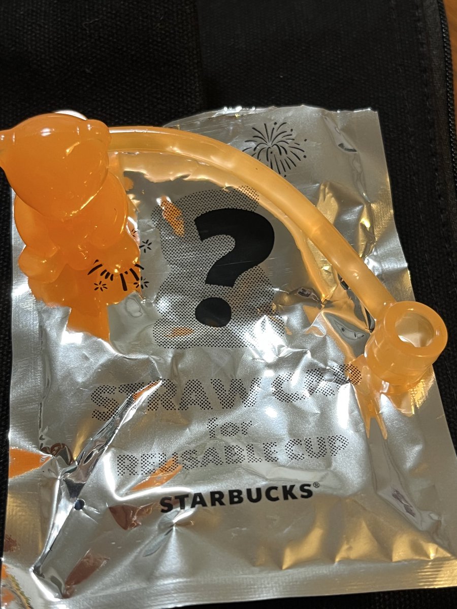 snowlovesnow's tweet photo. #スターバックス
#リユーザブルコールドカップ
#ストローキャップベアリスタ付き

コールドカップお初🥤購入✨

#チラックスソーダオレンジマンゴー
入れてもらってカップが🟣
ストローキャップ🟠

カップもオレンジが良いなと思ったけど
花火柄🎆似合うのは🟣で
ストロー🟠だったからラッキー🙌 https://t.co/CTotCzRRXQ