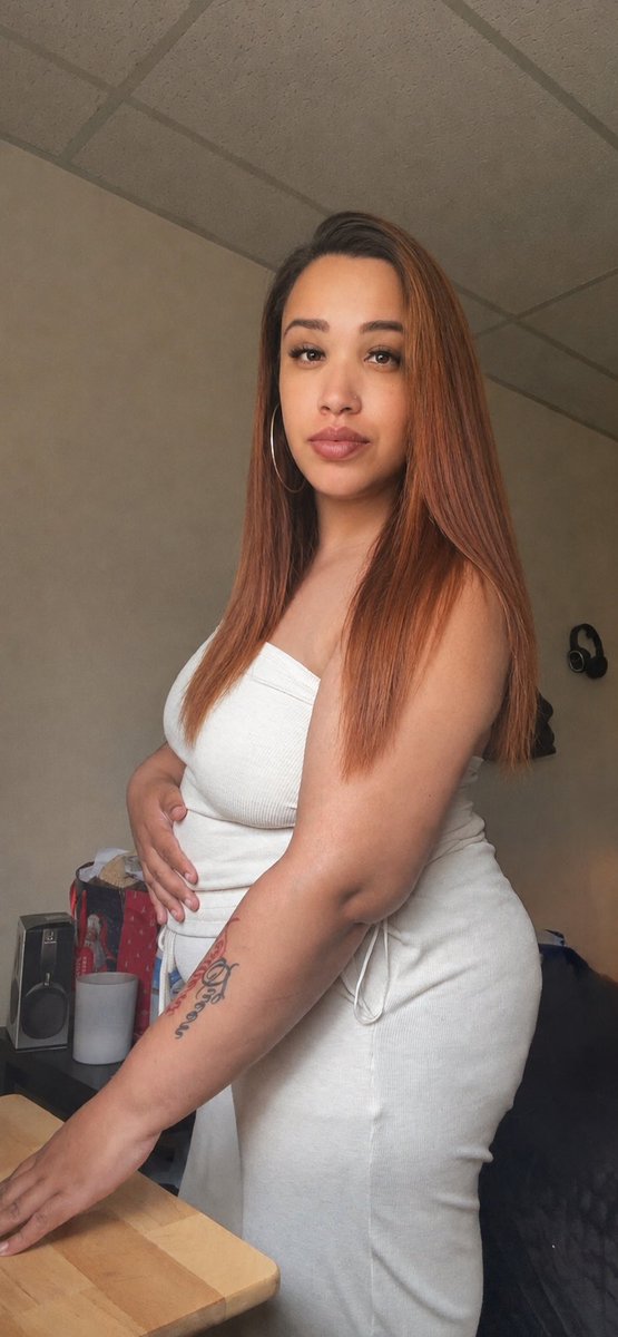 OfficiiallyNiNi's tweet photo. 35 slowly creeping up like an unpaid bill 😂😂😂 - #leoszn 🦁♌️💕- #jerseygirl4eva https://t.co/YiuLo2nJ1S