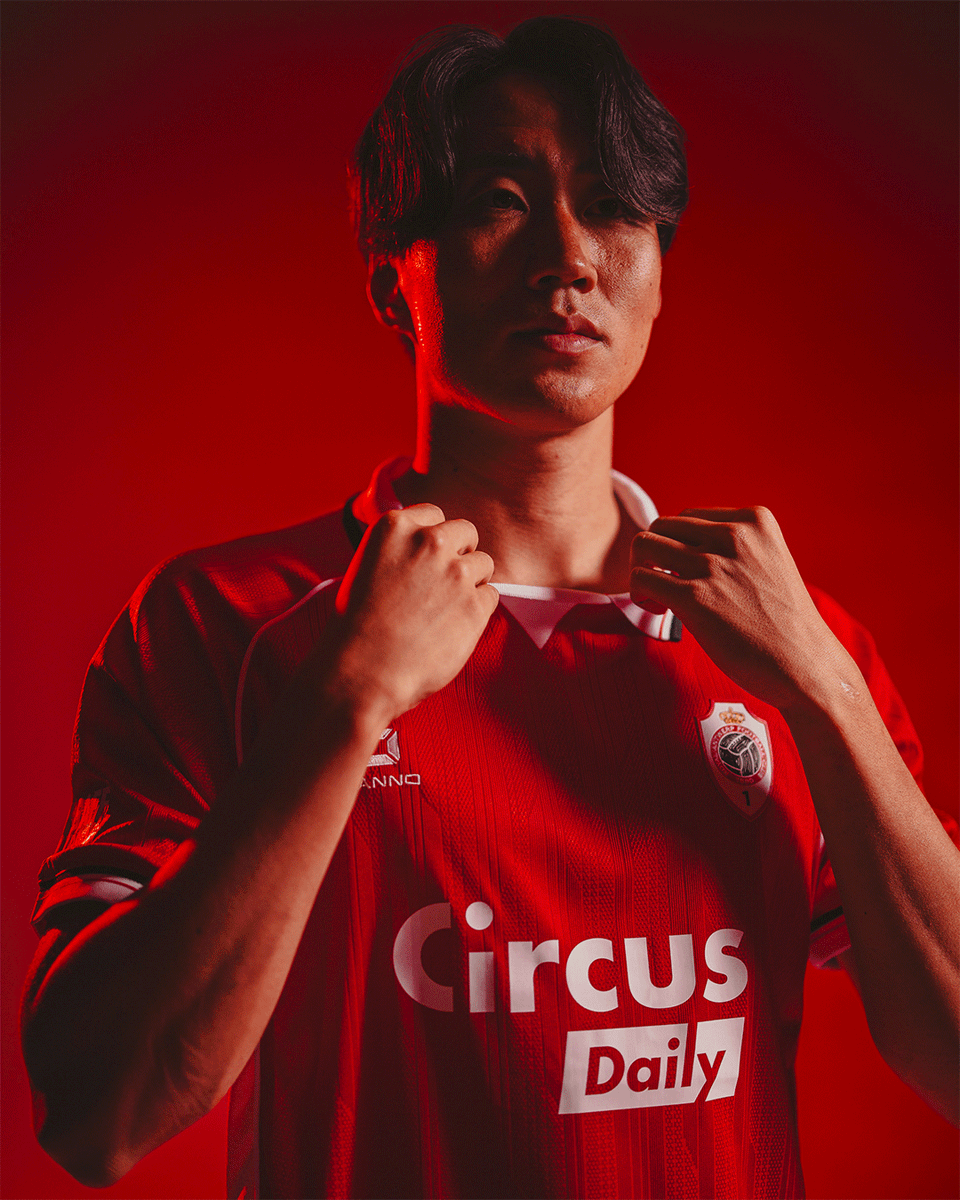 official_rafc's tweet photo. Some shirts just fit! 😮‍💨🇯🇵 https://t.co/U5qn7Xu1OP