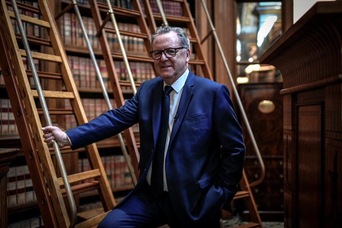 lechochretien's tweet photo. 🚨💉 𝗔𝗟𝗘𝗥𝗧𝗘 𝗜𝗡𝗙𝗢 — L’association Bon Sens a déposé une PLAINTE PÉNALE contre quatre membres du Conseil constitutionnel pour « prise illégale d’intérêts », estimant qu’ils ne présentent pas toutes les garanties d’impartialité pour examiner la loi sur l’aide à mourir.

Elle vise : 

• Richard Ferrand, en raison de ses anciens liens avec le secteur mutualiste et assurantiel.

• Jacques Mézard et Laurence Vichnievsky, pour leurs prises de position passées en faveur d’une évolution de la législation sur la fin de vie.

• Alain Juppé, qui avait déclaré qu’il voterait « certainement » une loi sur la fin de vie s’il était parlementaire, tout en reconnaissant être « à la limite » du devoir de réserve.

(Source : Bon Sens Info)