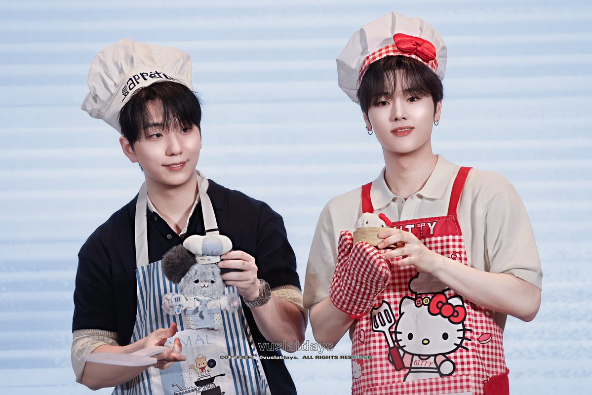 vuslatdays's tweet photo. 생일축하해요🐭🎂🖤🤍

#라이즈햄라이즈_건일생일
#Our_Muse_Gunil_Day
#건일 #Gunil #정수 #Jungsu
#XdinaryHeroes 
#엑스디너리히어로즈 #엑디즈 https://t.co/2UZRqqfVUi