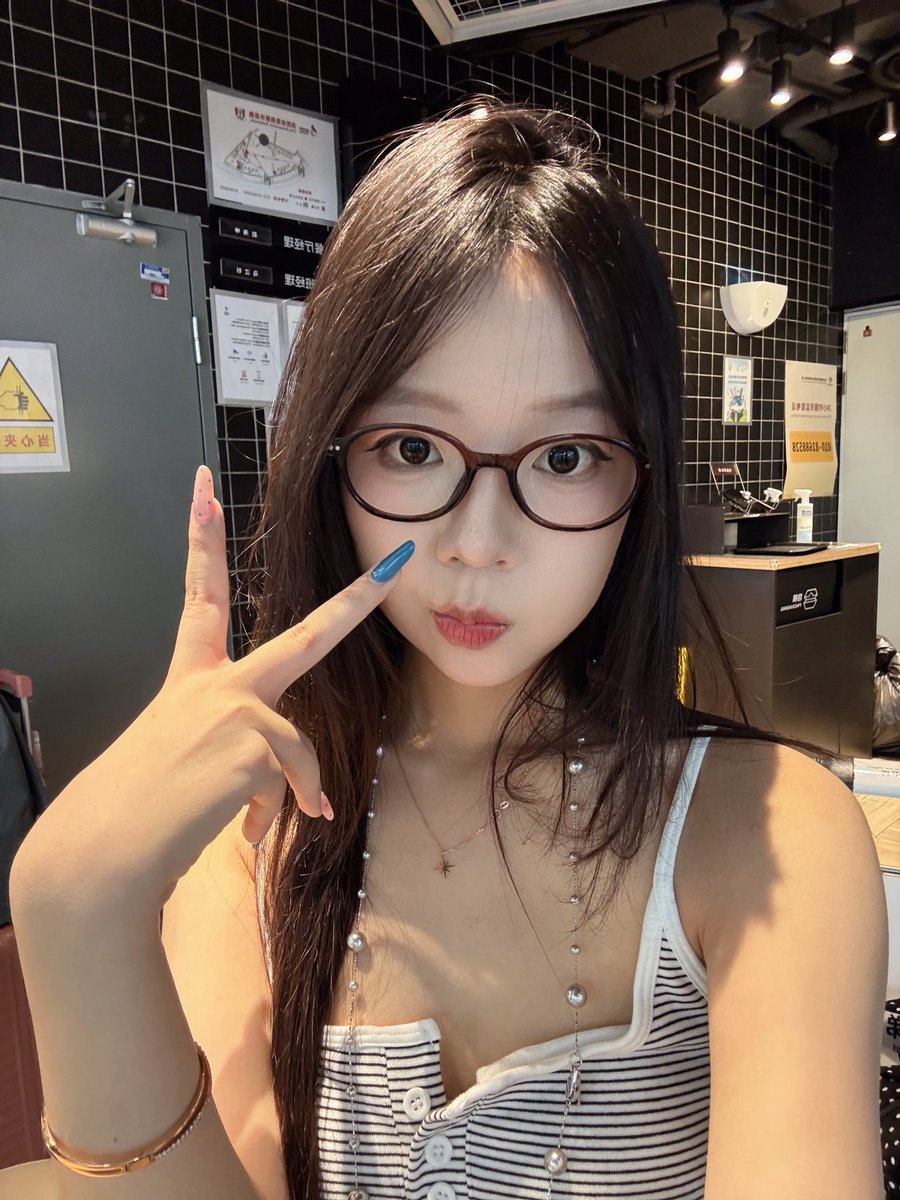LUCKINRUI tweet media