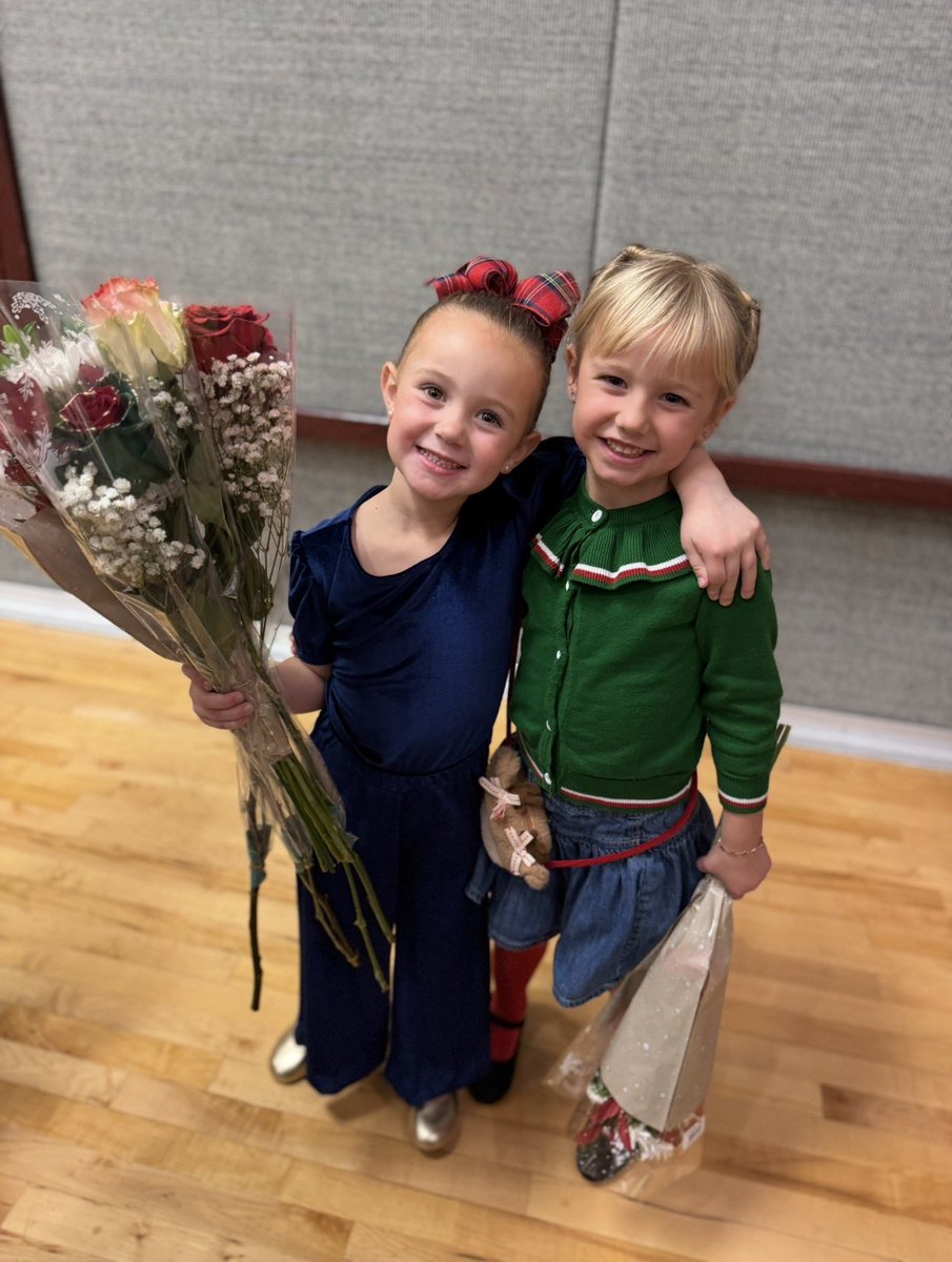 jtheaps9's tweet photo. HAPPY 5th BIRTHDAY RIVER JAMES! Daddy loves you so so much! The angel who made me a #GirlDad 😍 
I thank God for the privilege to be your Daddy. I hate seeing you grow up but I am so proud of the little girl you growing into! HAPPY BIRTHDAY! https://t.co/gsGKF5t3RU