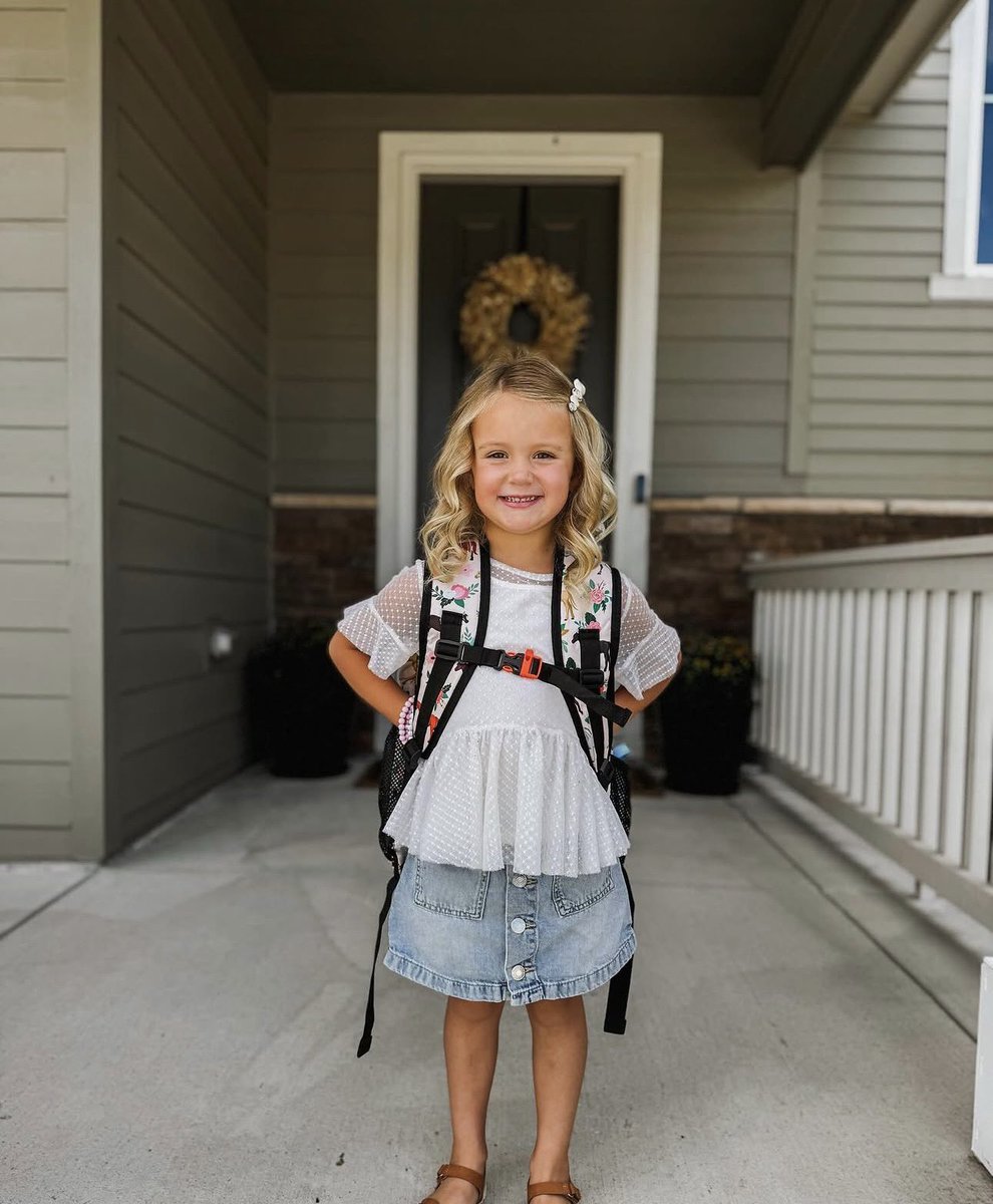 jtheaps9's tweet photo. HAPPY 5th BIRTHDAY RIVER JAMES! Daddy loves you so so much! The angel who made me a #GirlDad 😍 
I thank God for the privilege to be your Daddy. I hate seeing you grow up but I am so proud of the little girl you growing into! HAPPY BIRTHDAY! https://t.co/gsGKF5t3RU