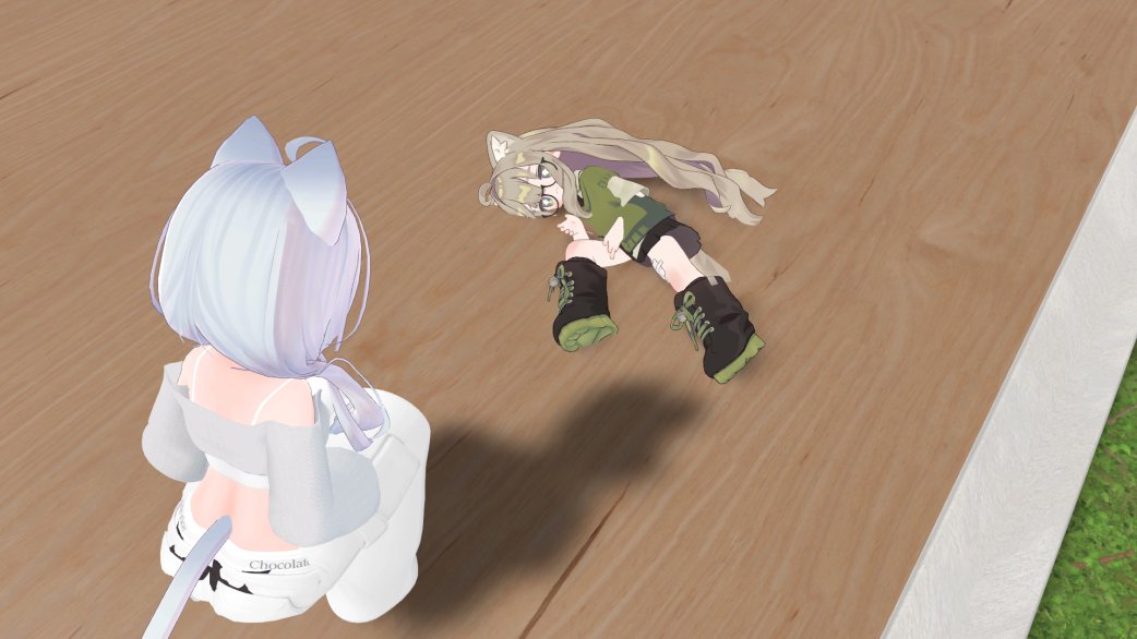 Yu_a_vrc's tweet photo. ゴリラバーとか言ってふざけてたアバターと最初らっかせーと2人で遊んでたソーラン節が…こんな大勢で踊ってわちゃわちゃできるなんて……最高だよみんな；； https://t.co/4EUnqnObFE