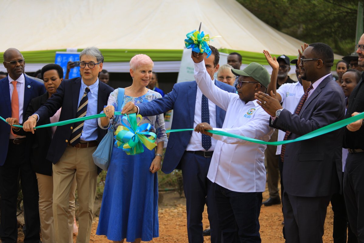 GishariCollege's tweet photo. Today Rwanda Polytechnic – Gishari College participated in 19th Rwanda Agricultural Show 2026 held in Mulindi in Gasabo District. This exhibition was officially opened by the Minister Agriculture and Animal Resources Dr. Telesphore Ndabamenye. In his remarks, the Minister argue that the Government of Rwanda through the Ministry of Agriculture and Animal Resources has committed to promoting technology‑driven farming. The Minister of Agriculture and Animal Resources also commended higher learning institutions participating in this exhibition to continue advancing research aimed at fostering innovation in farming. @RwandaPolytec @RwandaAgri