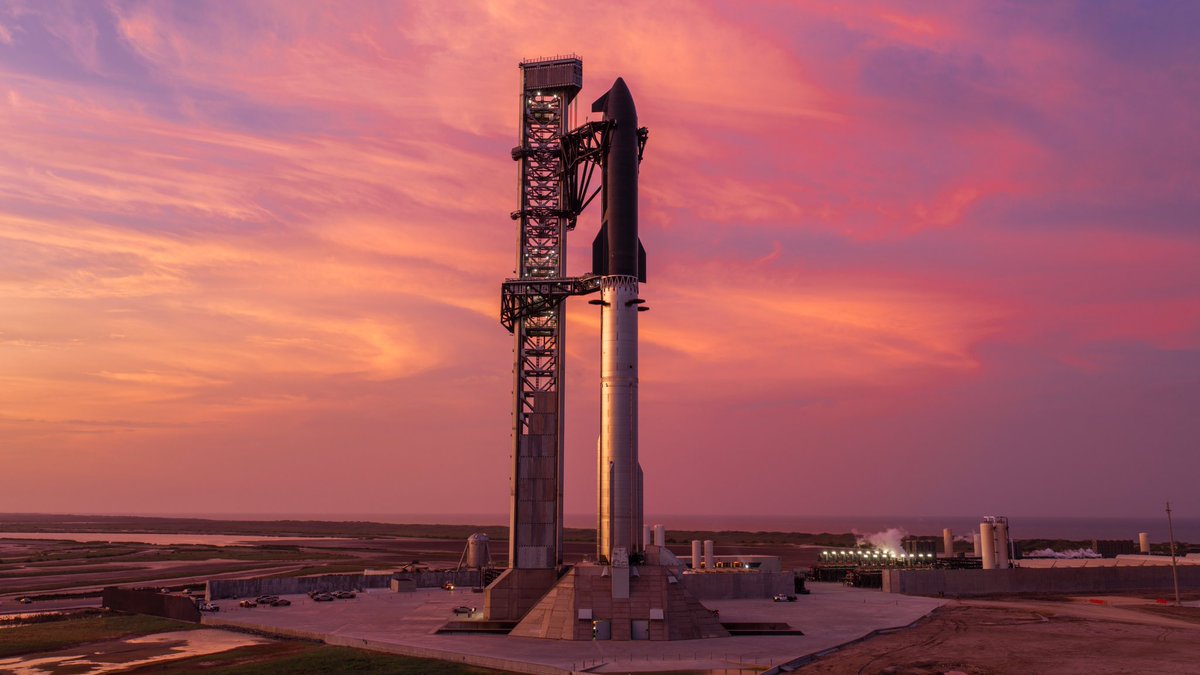 Physics_on_KSP's tweet photo. This is 1000% my new desktop wallpaper. It’s gonna stay for a damn long time too. https://t.co/E7LhkNgUCi