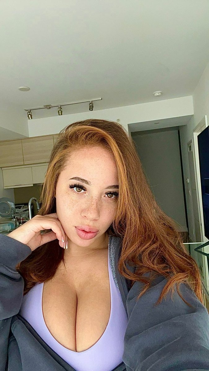 kyrarivka's tweet photo. If we were on a date would you be looking at my eyes when I talk to you? …. https://t.co/GNmRzTQOCd