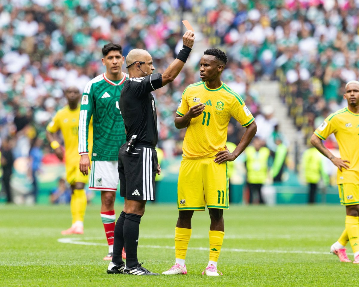 nyannthierry's tweet photo. 🚨 𝗕𝗥𝗘𝗔𝗞𝗜𝗡𝗚: An investigation has been opened into potential match-fixing for sports betting during the 2026 World Cup.

According to a Council of Europe report, several incidents were flagged as suspicious, including Themba Zwane's red card against Mexico, more than $4.5 million being placed on a draw between Spain and Cape Verde before it happened, and the nearly four-minute VAR review that ruled out Ferran Torres' goal against Saudi Arabia.

FIFA says it has found no evidence that sports betting influenced any World Cup matches.

— @RMCsport