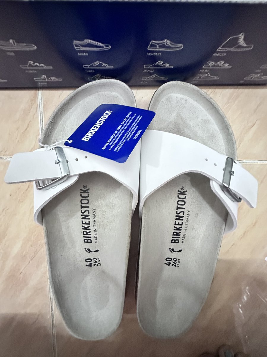 kanliwww's tweet photo. Birkenstock Madrid white size 40 มือ1อปกครบ ซื้อมาผิดไซส์ค่ะ เดมมาดูรูปเพิ่ม นัดรับได้ค่ะ

-1990 bath

#birkenstockthailand #Birkenstockมือสอง #ส่งต่อbirkenstock #ส่งต่อรองเท้า #รองเท้ามือสอง #Birkenstock https://t.co/sy9HtWPNuI