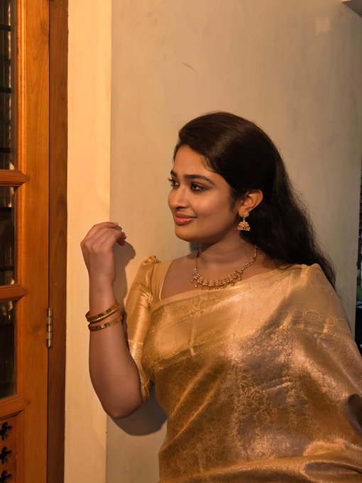 tamilamuthamof's tweet photo. நிகிதா ராஜேஷ் 😍😍😍

#NikithaRajesh #Nikitha #Actress #tamilamutham #trendingpost #trending #trendingnow https://t.co/CVybXdssXa