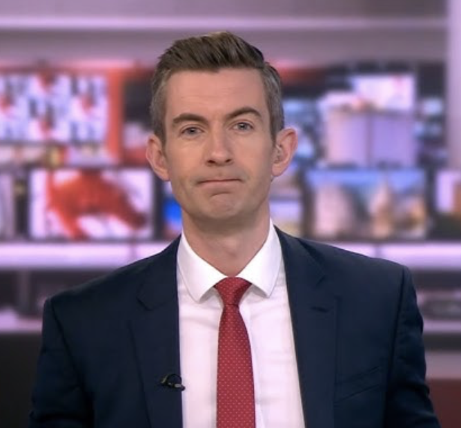 D_Raval's tweet photo. Things I've heard on the tv news the afternoon while having tea:

Sky News, Victoria Seabrook, Climate Reporter "there is no link between climate change and the droughts"

BBC News, Ben Thompson, Business Reporter "there is a finite supply of money"

Any under graduate putting this nonsense in an essay would fail. The #BrokenMedia are a massive part of the answer to the question "What's wrong with Britain?"