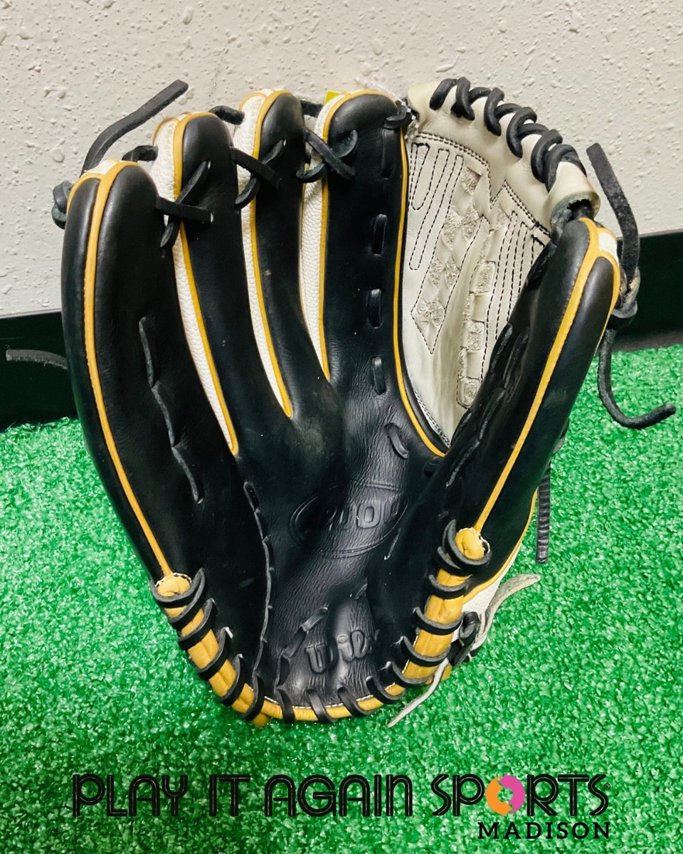 PIASMadisonWest's tweet photo. ⭐️USED BUY OF THE DAY⭐️
Wilson A2000 Fastpitch Glove 🥎

💥12.5”
💥Left Hand Throw

We have it available for $229.99 👀

Trade in your quality used softball gear and create your own discount! 💵♻️

#PlayItAgainSports #ShopLocal #BuySellTrade https://t.co/b3Vt3ccWtg