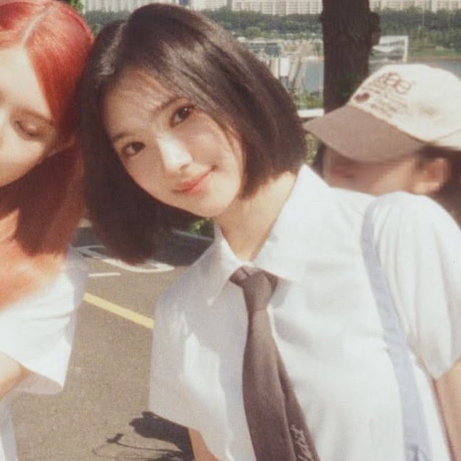 cherry_the_'s tweet photo. 관념적 첫사랑 같아 https://t.co/ZzsZJm0yJo