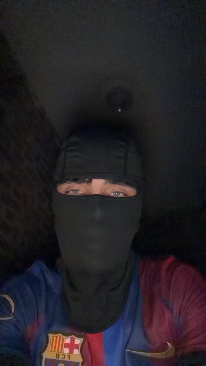 Dom_french_boy's tweet photo. 🇫🇷 Donne moi ta gorge 

🇺🇸 Give me your throat

https://t.co/nJuMI1gG2Y https://t.co/IkngowwRxJ