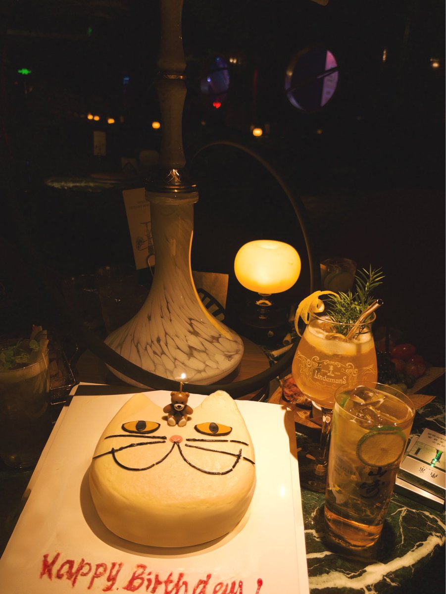 Sebastian060100's tweet photo. I wish every day is my birthday
 #레친소 #wlw #les #女同性恋 https://t.co/Yd7iwF5cJL