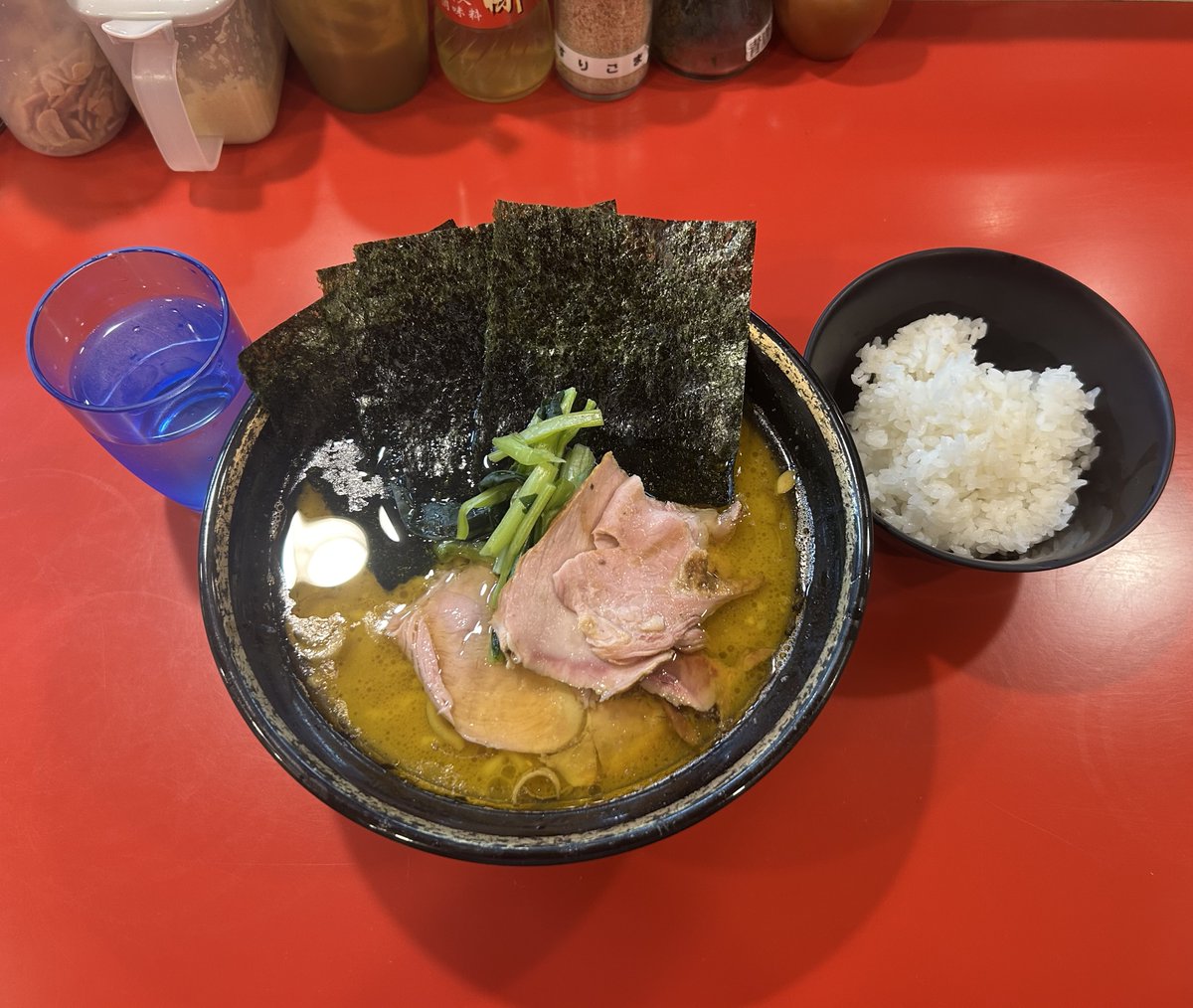 yoshimuraya1974's tweet photo. 冬のラーメンは、美味しい。
家系ラーメンは、夏も美味しい。 https://t.co/RhM8C3xoz2