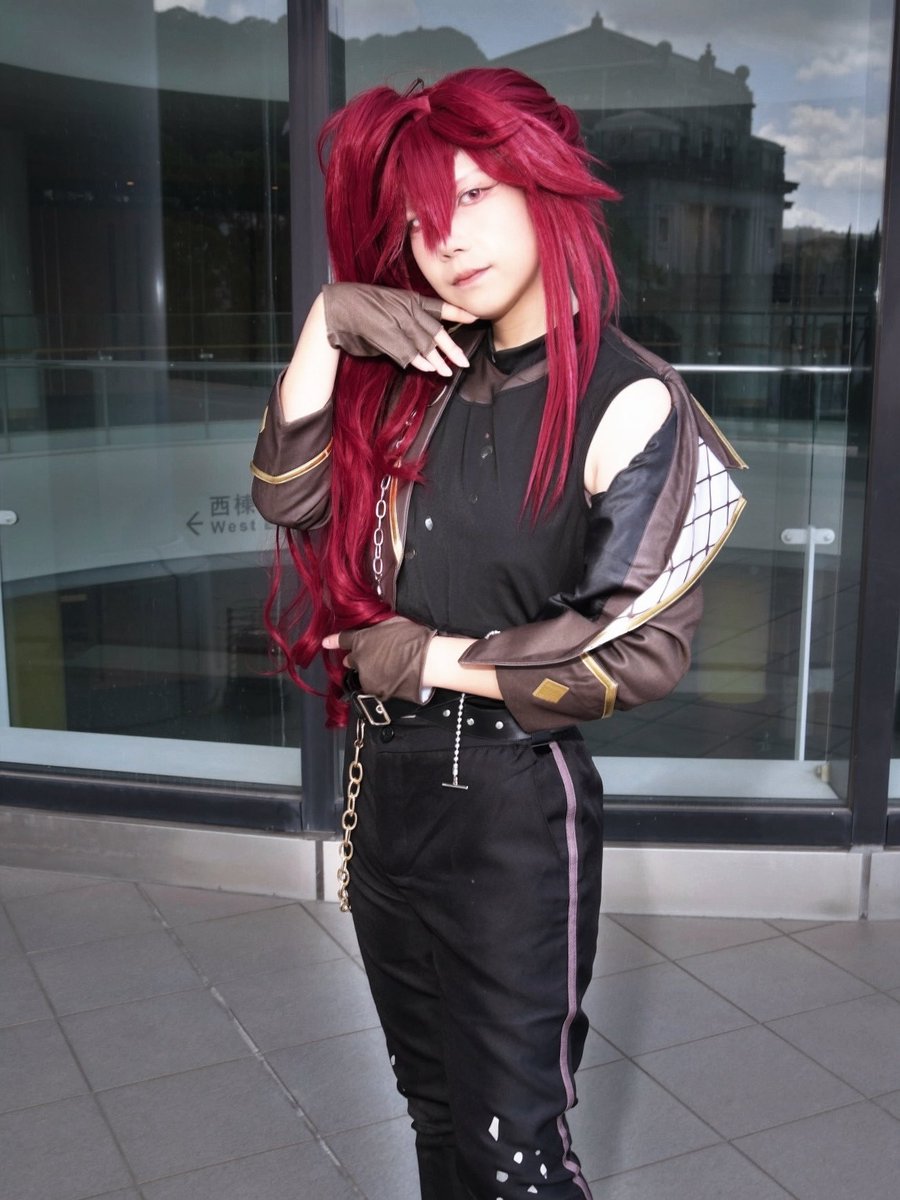 glsf5's tweet photo. ⚠️cosplay enst / 🔪

✼••┈┈┈┈┈┈┈┈┈┈••✼

     甘く溶けるのも
          苦く焦がれるのも
               自由自在なご褒美

✼••┈┈┈┈┈┈┈┈┈┈••✼

🎪 #鹿児島DB63 #DB63
🕊 #小鳩の羽根便り 
📸 @.rokushin https://t.co/PEtMyPJRcd