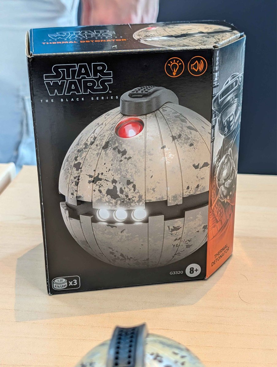 preterniadotcom's tweet photo. Hasbro Star Wars Black Series Premium Role Play Captain Enoch Helmet &amp; Thermal Detonator replica. https://t.co/dhUZHJNZma