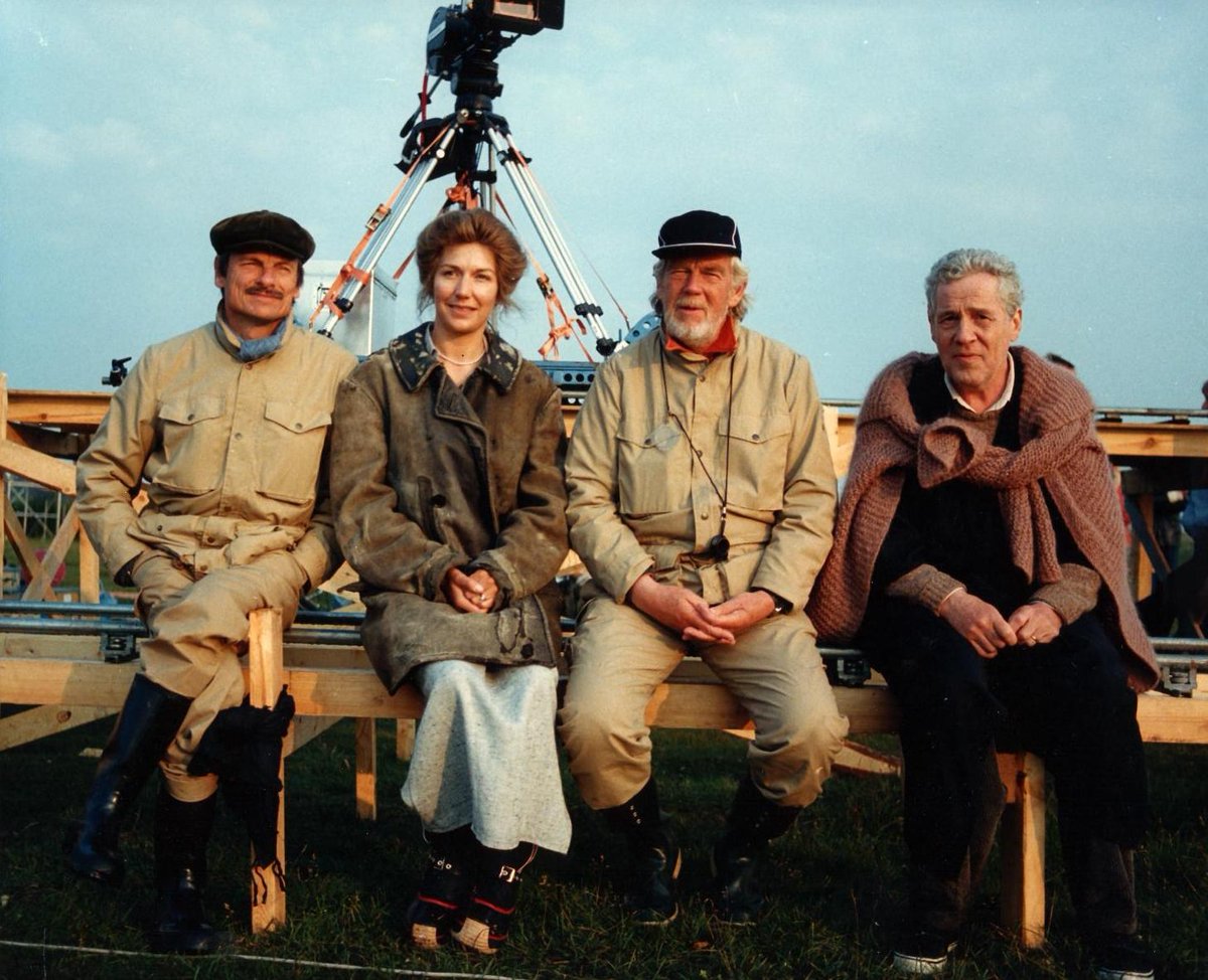 auteurhouse's tweet photo. Behind the scenes of Andrei Tarkovsky's SACRIFICE, 1986. https://t.co/DFTM1BwSh7