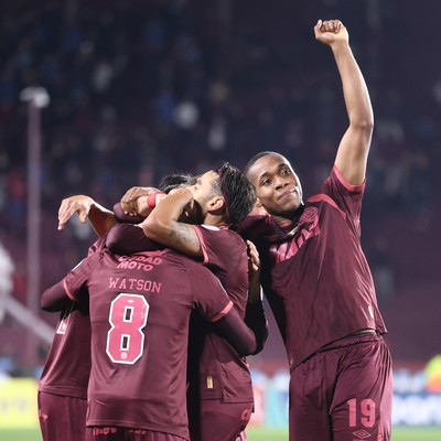 hugodegerli14's tweet photo. Paso el partido 86 y con el llego el triunfo numero 53 por competencias Conmebol en el Néstor Diaz Pérez, el 61.63% de los partidos que se jugaron fueron triunfos.
Es la quinta Localia Argentina mas fuerte en torneos Conmebol.  
Una verdadera FORTALEZA. https://t.co/DlNEofSrJu