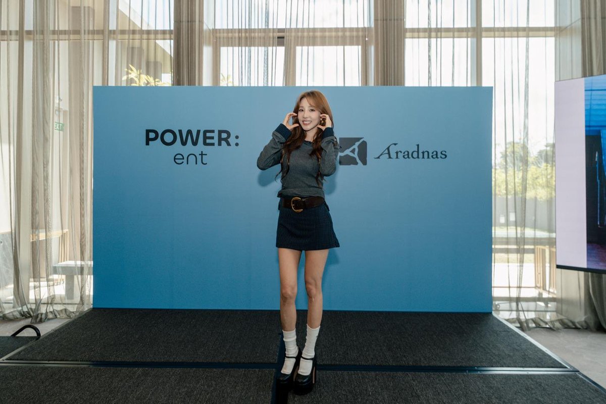 2NE1chartskpop's tweet photo. Sandara Park will work with Power Entertainment to manage global activities for her upcoming performances and projects.
https://t.co/NxuAzhzdBB
#2NE1 #SandaraPark #Sandara #REPRISM #Kpop https://t.co/TBt6LMwOPC
