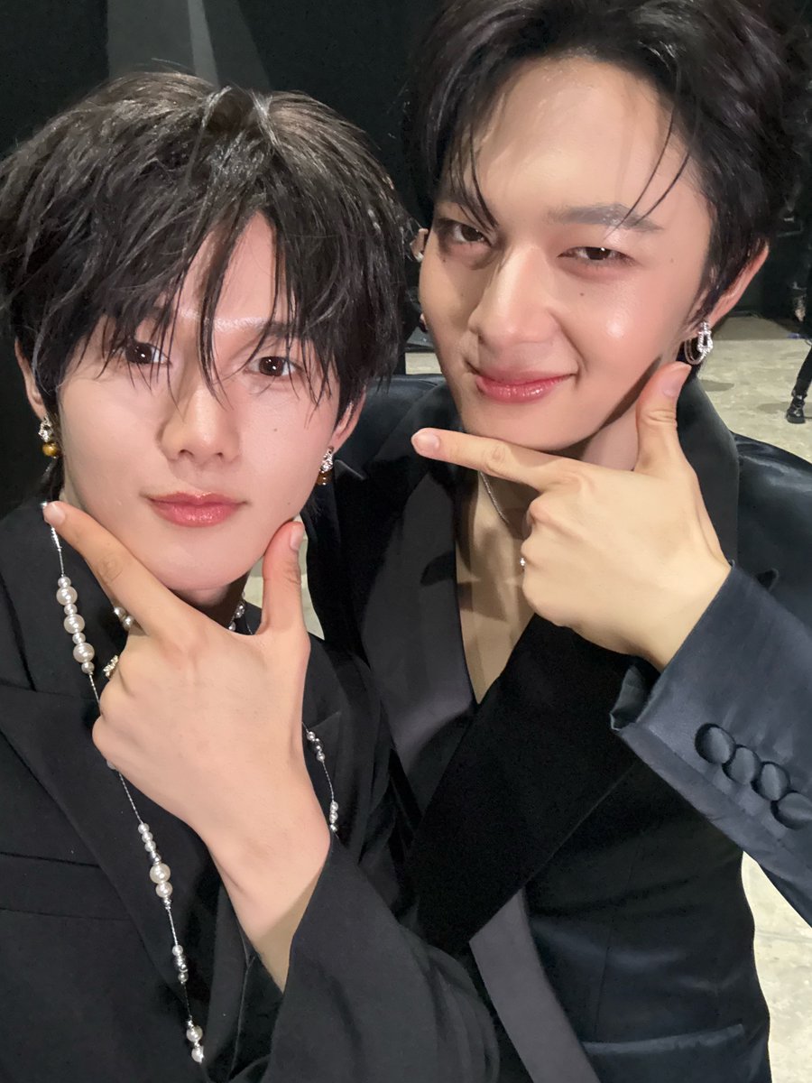 mii_iin_'s tweet photo. ยินดี กับรางวัลพีซีนุนิวด้วยนะครับ ไว้ไปกิน 🕊️พิราบกัน
#ThailandYContentAwards2025 #YAwards2025 https://t.co/qxnfPdQvhT