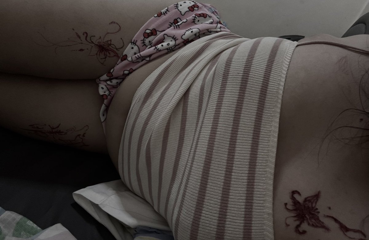 pxe_qr's tweet photo. henna idea🫟 https://t.co/7NYHsHHTBm