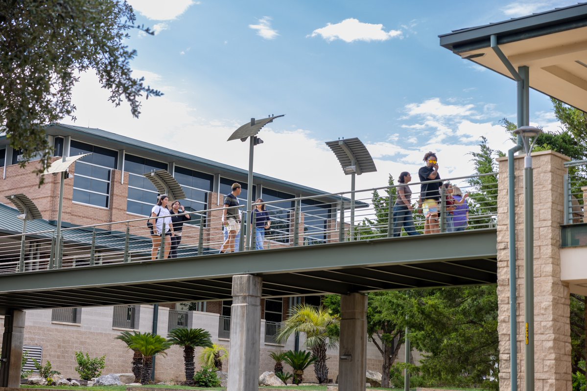 govista's tweet photo. SAVE THE DATE❗ 

The fall semester is almost here, and Wildcat Welcome Day is the perfect way to kick off the new term!

🗓️ Thursday, Aug. 20
 🕞 4–7 p.m.  

Take advantage of this opportunity to:
📍 Find Your Classes – Tour the campus before the first day.
🤝 Meet Your Faculty – Connect with supportive instructors and staff.

See you there, Wildcats! 🐾 

#WildcatWelcome #NVC #FallSemester #WildcatProud #CampusLife
