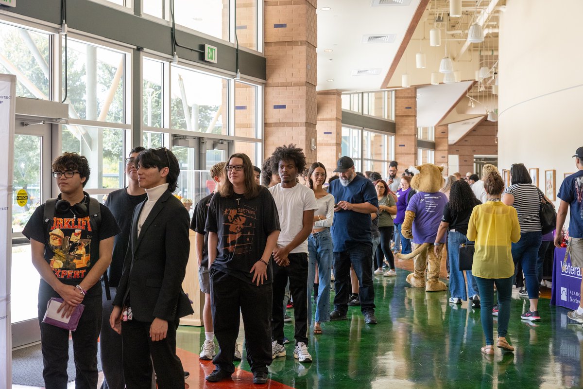 govista's tweet photo. SAVE THE DATE❗ 

The fall semester is almost here, and Wildcat Welcome Day is the perfect way to kick off the new term!

🗓️ Thursday, Aug. 20
 🕞 4–7 p.m.  

Take advantage of this opportunity to:
📍 Find Your Classes – Tour the campus before the first day.
🤝 Meet Your Faculty – Connect with supportive instructors and staff.

See you there, Wildcats! 🐾 

#WildcatWelcome #NVC #FallSemester #WildcatProud #CampusLife