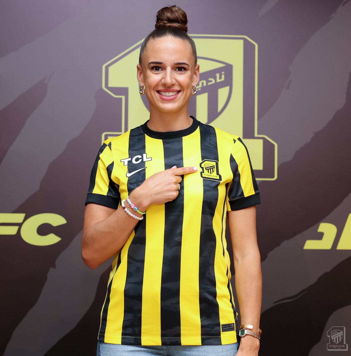 ittiladiesclub's tweet photo. ✍🏻| آشلي بالأصفر والأسود 🖤💛

#صيفية_العميد | #مستمرين_مع_العميد https://t.co/TfRZus4QEF