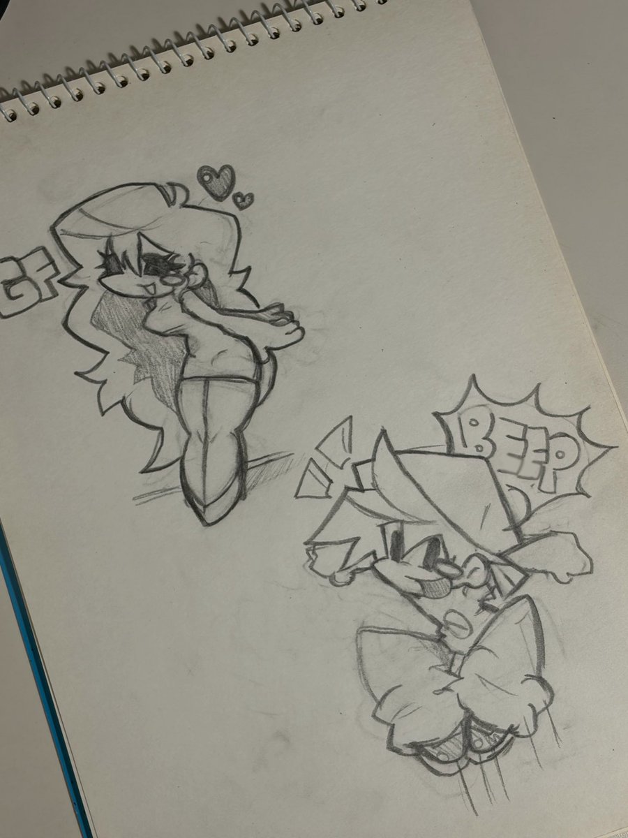 ehhew041's tweet photo. I’ve been practicing traditional drawing,
I’m not very good at it though!!👀#fnf https://t.co/Pyy4AKYWzo