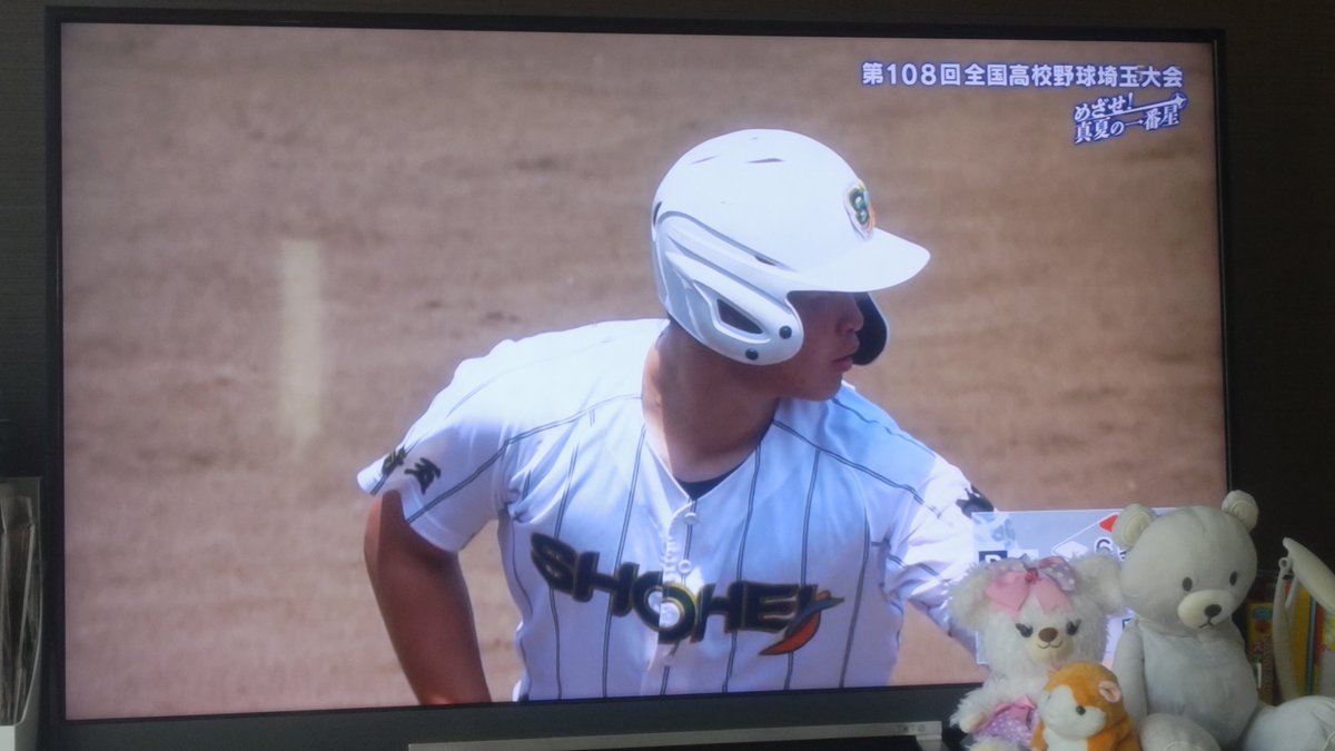 serebou1014's tweet photo. この前、家で高校野球見てて数分離席してる間、4歳の子供にぬいぐるみを置かれてた🧸
そこに置かれると一番重要なところわからんて😑 https://t.co/2LPQtZGDyN