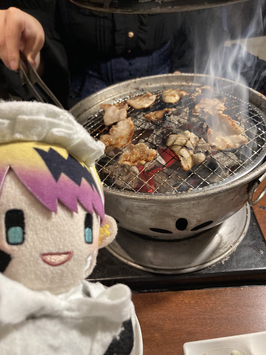 1205Lis's tweet photo. まあ、丸っこい方が好きか。🍽️ぬいくんは。育て育て。 https://t.co/Y4SqBr1vmu