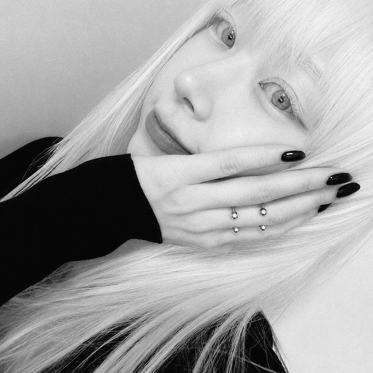 albizulino's tweet photo. ¡Conóceme!

Nombre: Ànghelize.
Apodos: Àn, Ànghie, Àngel.
Estado: soltera.
Edad: 26.
Estatura: 1,65
Signo: Libra.
Color favorito: Celeste.

+  ⠀ ⠀ películas y podcast de terror, plato, haero, charlas nocturnas, invierno, series romcom, etcétera.

  ⠀ ⠀⠀  ⠀♡ y charlamos https://t.co/c6oW8i0Tjf