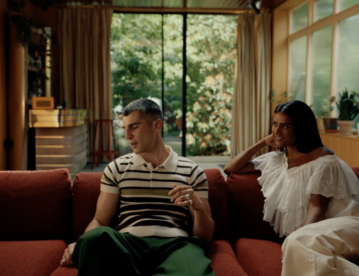 simoneanetwork's tweet photo. 🎥 | The lyric video for Simone Ashley and Charlie Jeer's "SO GOOD" has been released

🔗: https://t.co/7PZJPbDw7k https://t.co/EWhQyXmiy0