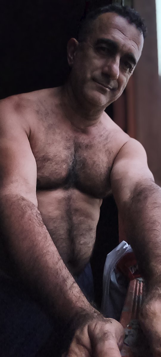 JoaoFiguer's tweet photo. E aí? Sem barba ou com barba? https://t.co/VKCES4i4q5