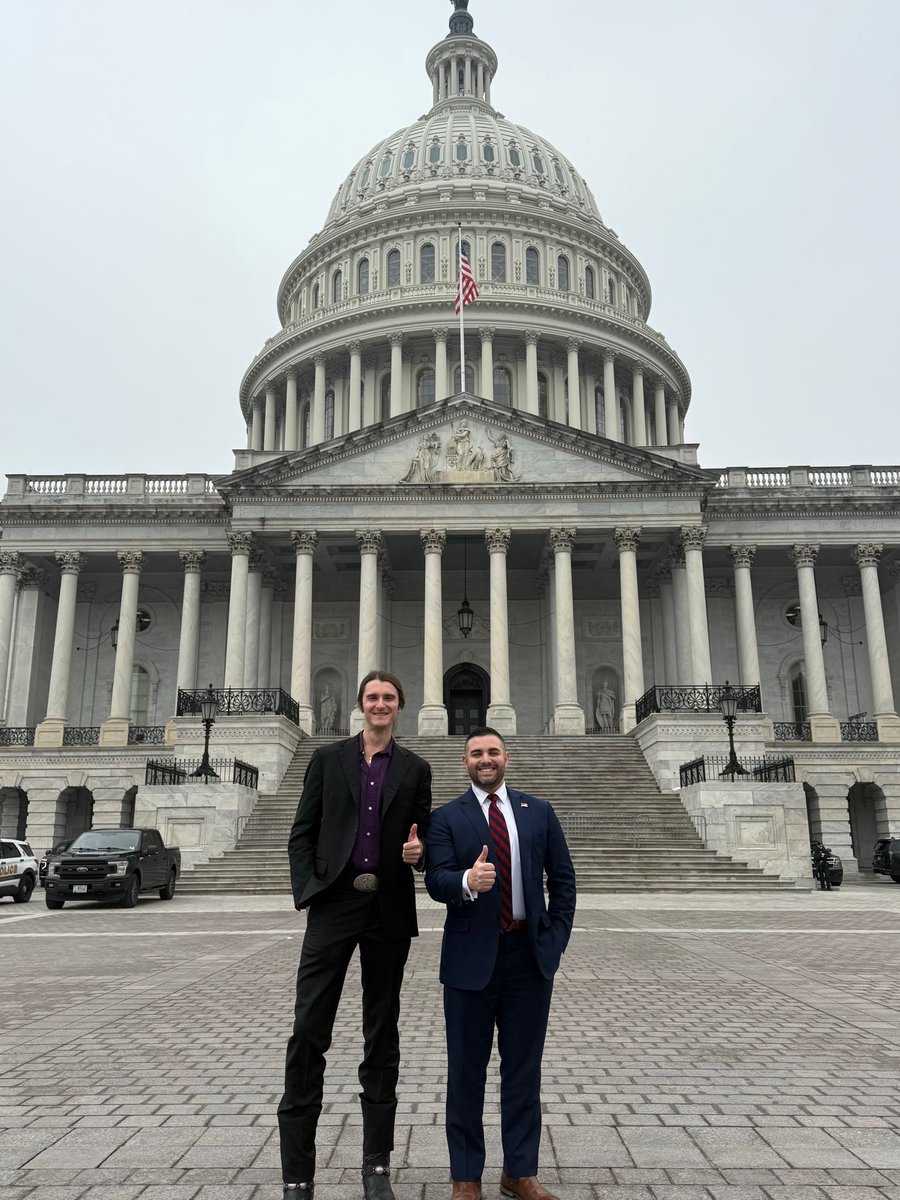ScottPresler's tweet photo. BREAKING

The Mayor of Slippery Rock — @JondavidRLongo — has agreed to go with me in person to view the non-juror list, 

since Butler County, PA, won’t provide a digital copy. 

Non-citizens are receiving jury summons &amp; Pennsylvanians deserve to know the truth.

📍Butler, PA https://t.co/t0R3JHHAvf