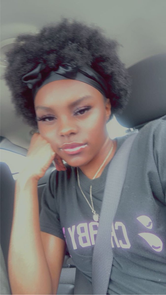 honieebunn's tweet photo. I’m pretty as fuckk 🤤🤤🥴 https://t.co/eanqtKJrq3