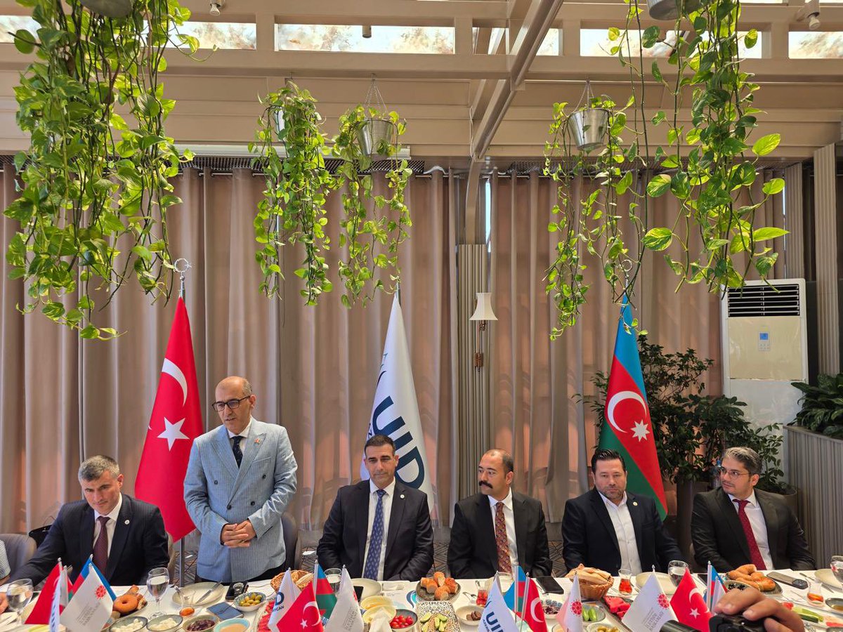 uidazerbaycan's tweet photo. Azerbaycan Millî Basınının 151. yılı dolayısıyla, UID Azerbaycan olarak medya mensuplarıyla bir araya geldik.
Kamuoyunun doğru ve tarafsız bilgilendirilmesiiçin emek veren tüm basın mensuplarının Millî Basın Günü’nü kutluyor, başarılar diliyoruz.
@U_I_D https://t.co/zavwv3Atot