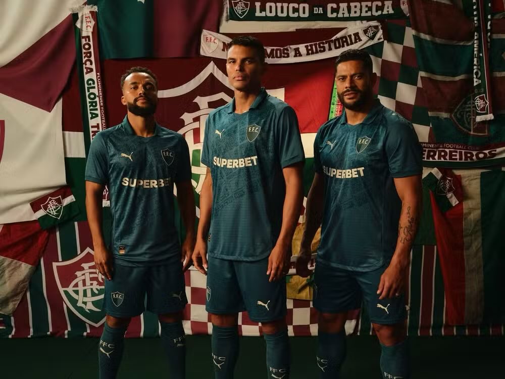 golsdobrasil1's tweet photo. 🚨 A nova terceira camisa do Fluminense.

O que acharam? 👇🏽

📸 Divulgação/FFC https://t.co/xUX5jeMT7J