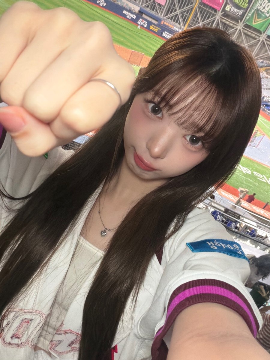 hyerinsource's tweet photo. 260723 Hyerin Plus Chat Update

#HYERIN #혜린 #HITGS #힛지스 https://t.co/mRlQYijLYC