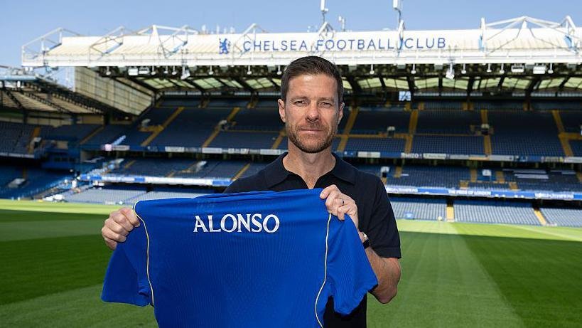 TheBlueDodger's tweet photo. 🚨 Alonso has included 7 academy players on tour:

▪︎ Calvin Diakite
▪︎ Mahdi Nicol-Jazuli
▪︎ Reggie Walsh 
▪︎ Landon Emenalo 
▪︎ Olutayo Subuloye 
▪︎ Ryan Kavuma-McQueen 
▪︎ Reggie Watson 

He's been impressed with the academy quality.

(@TheSecretScout_) #CFC https://t.co/iigj1fFVVp