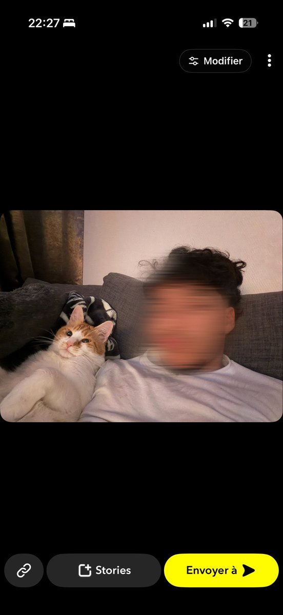 Rebeuzenn's tweet photo. @gare2roubaix lol https://t.co/Zxmz5YWyo7