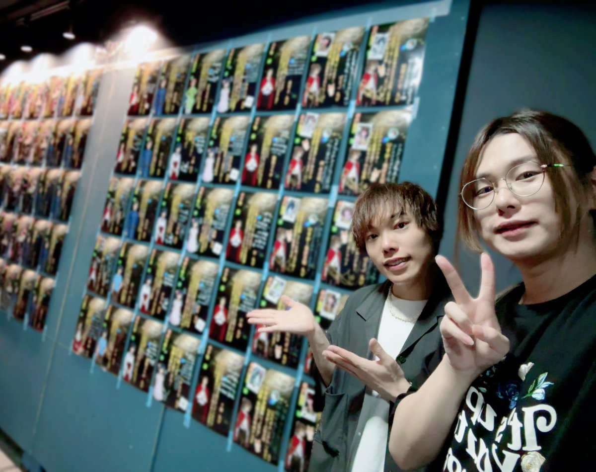 amemy0121's tweet photo. 今回も逆班だった幡野さん。
AMG同期で～ってよく説明するんだけど、もう12年も前の話なのか……

終わったあとの打ち上げでお互いの役作りの話をしたけど、大事にしていた台詞とか感情の起点みたいなものが全然違ってて、めっちゃ面白かった。
また改めて、振り返り配信でお話ししたい。 https://t.co/RKgy0ZnwLi