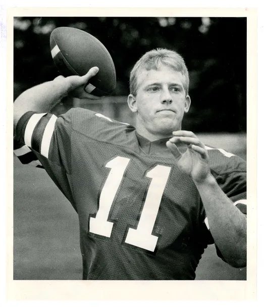 _Cardiac_Card's tweet photo. Young Jeff 🐐. https://t.co/K5u59wiU6d